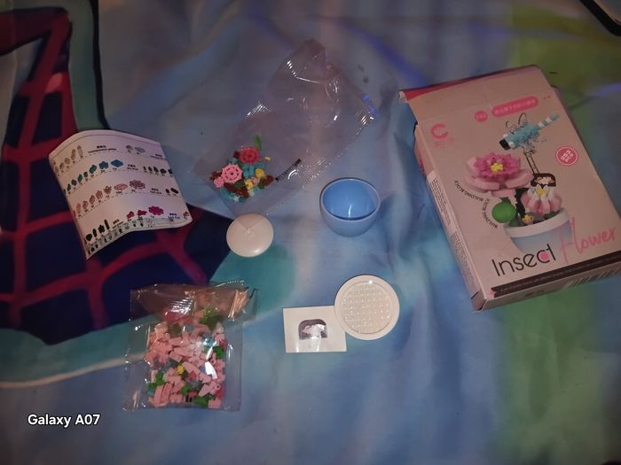 Bouquet de fleurs avec libellule - photo numéro 4