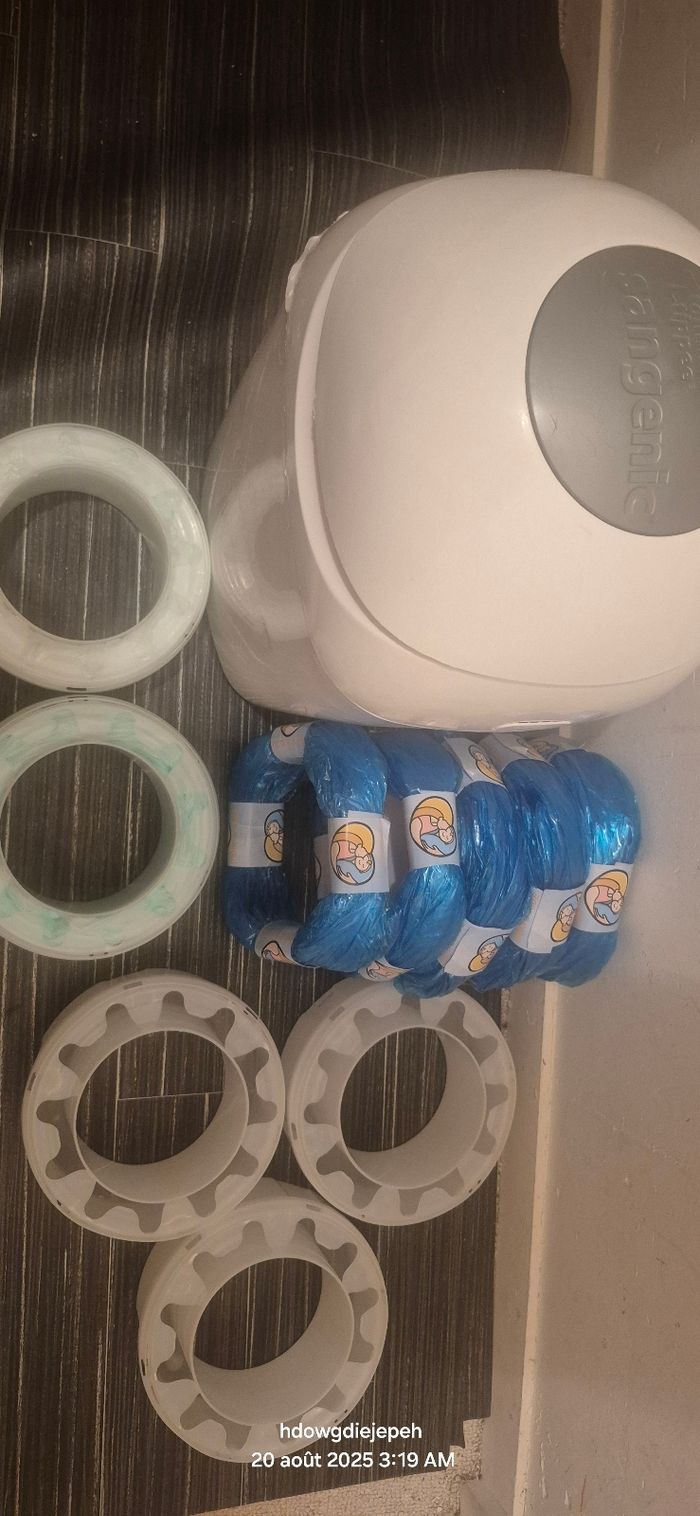Poubelle à couche tommee tippee