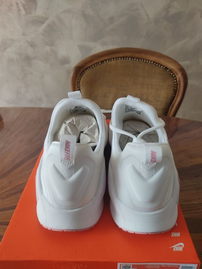 Baskets Nike free metcon 6 T 42 - photo numéro 5