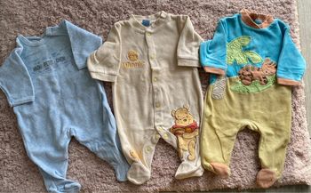 Lot de 3 pyjamas une pièce en velours petit bateau et Disney 3 mois