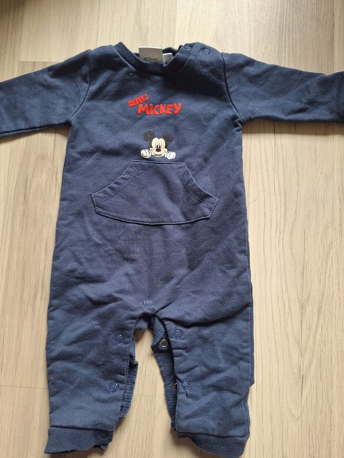 Tenue bébé