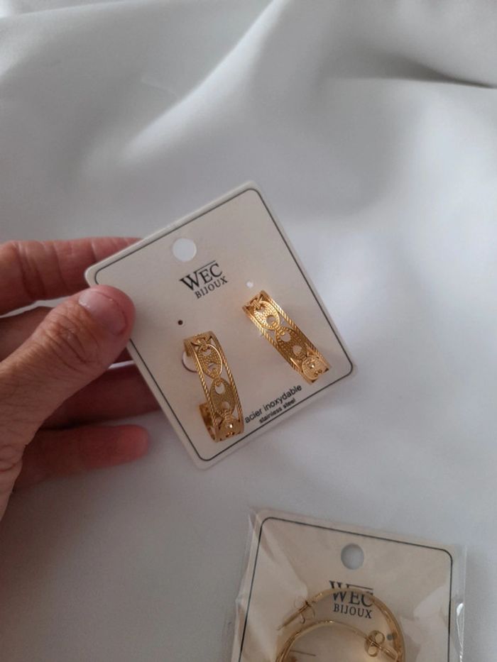 Créoles boucles d oreilles doré neuve avec étiquette 🏷 - photo numéro 2