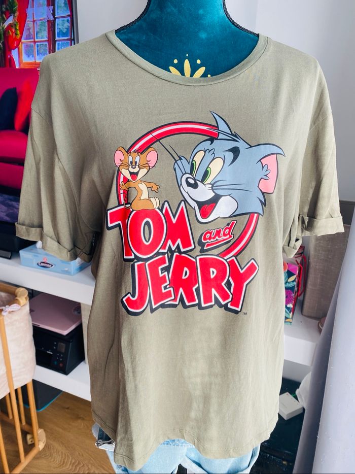 Tee Shirt Tom & Jerry Kaki Neuf - photo numéro 2