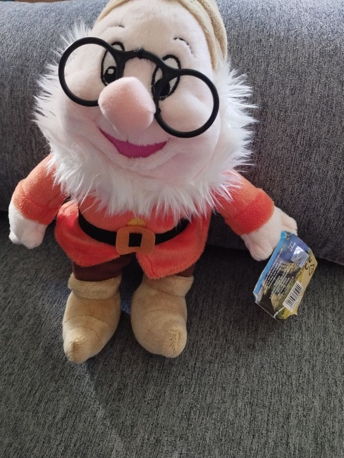 Lot 2 peluches Disney les septs nains - photo numéro 3