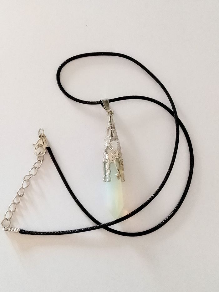 Collier corde de cire + pendentif spirituel - photo numéro 2