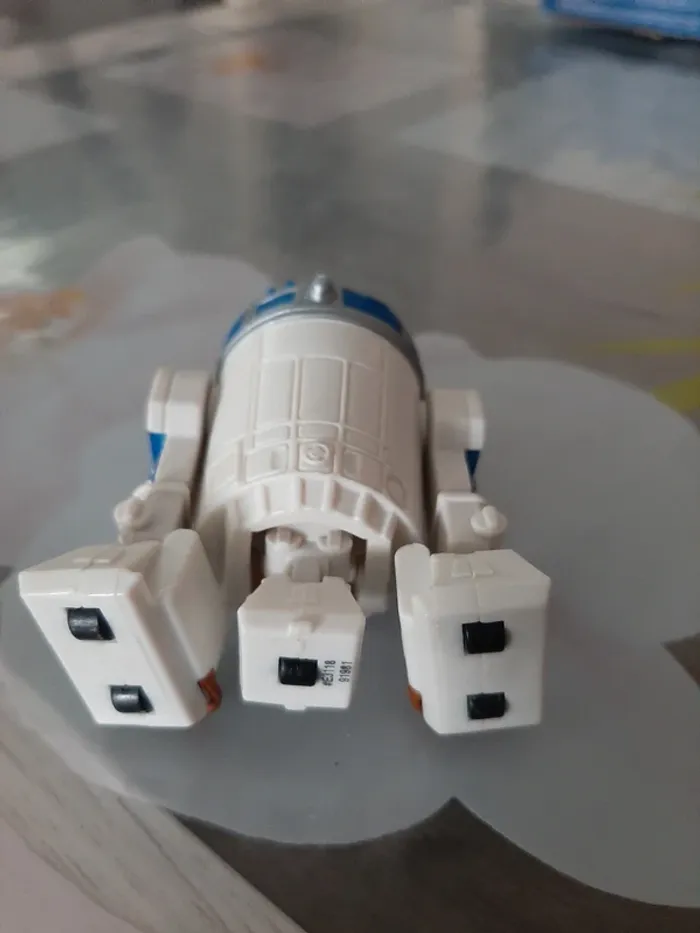 Figurine Stars Wars, R2D2 droïde - photo numéro 3