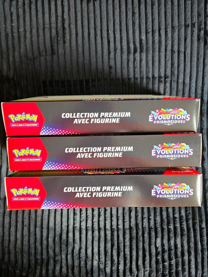 Lot de 3 Coffrets Collection Pokémon – Figurine Évolutions Prismatiques EV8.5 - photo numéro 4