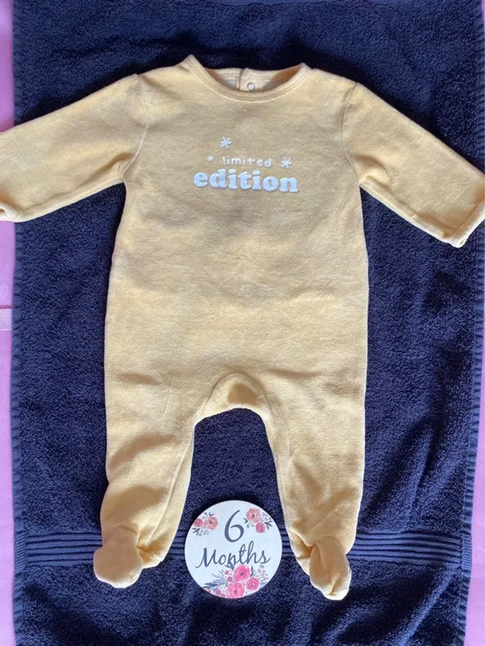 Pyjama jaune Kiabi 6 mois