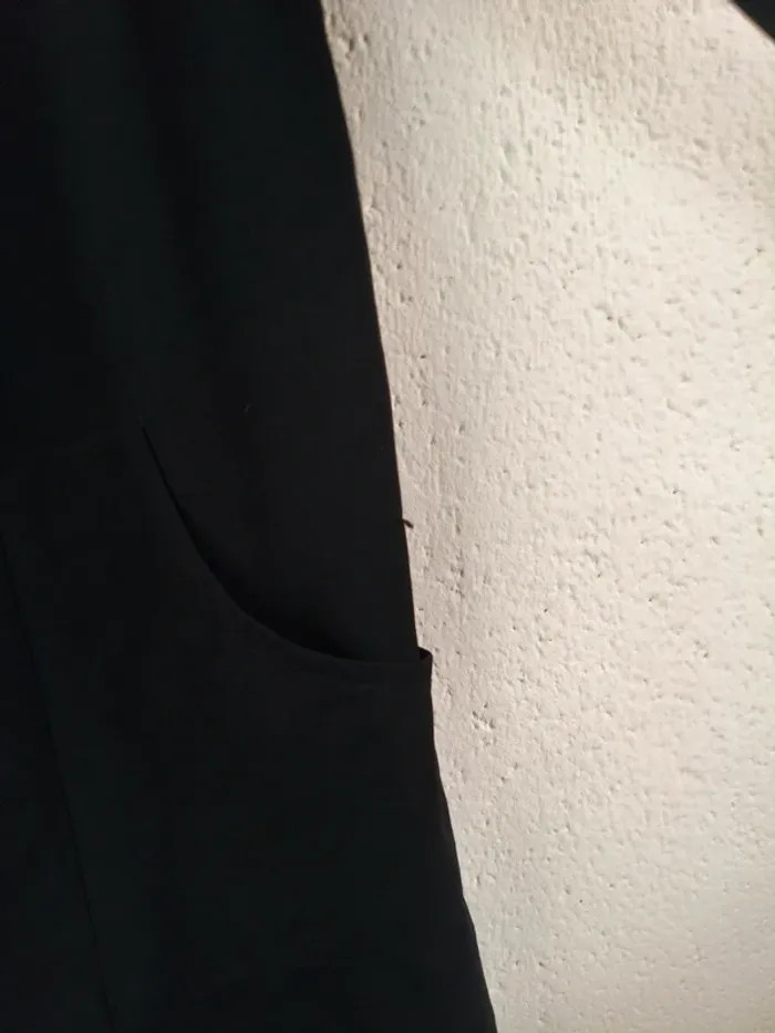 Veste noire - Shein - taille 42 - photo numéro 3