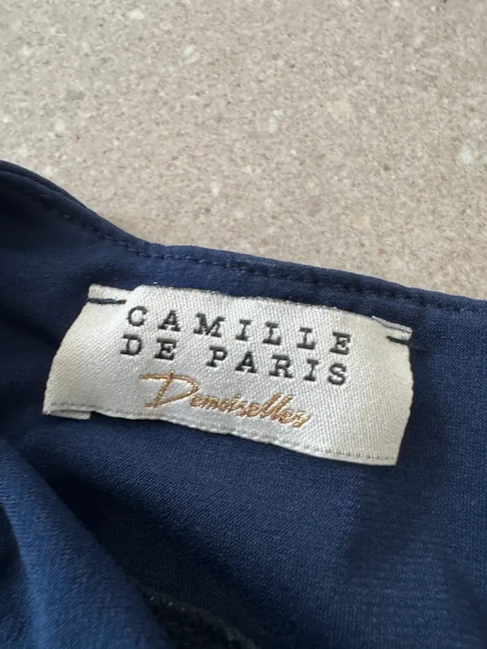 Blouse navy Camille de paris, taille 38, très bon état - photo numéro 2