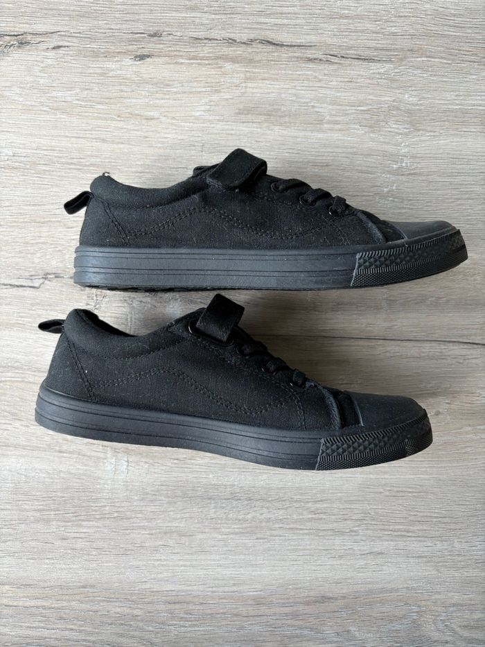 Baskets scratch noires - photo numéro 2