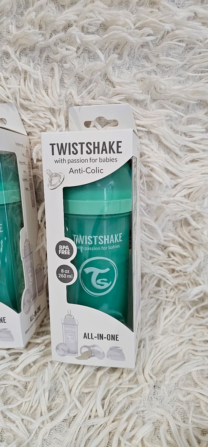 Lot de 2 biberons anticoliques Twistshake neufs - photo numéro 4