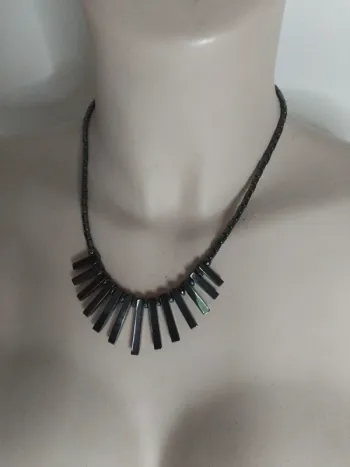 Collier artisanal en véritables pierres naturelles AGATE