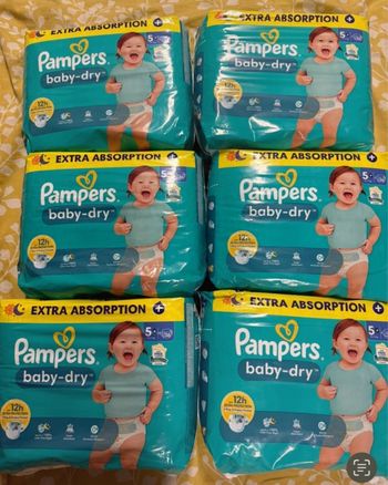 Six pack de couche pampers taille  5 plus 