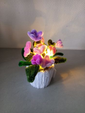 Petit pot de fleur décoratio' lumineuse