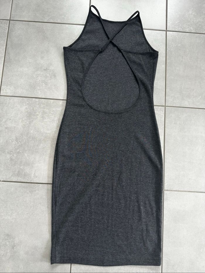 Robe gris foncé dos nu – SHEIN – Taille S (neuf sans étiquette) - photo numéro 2
