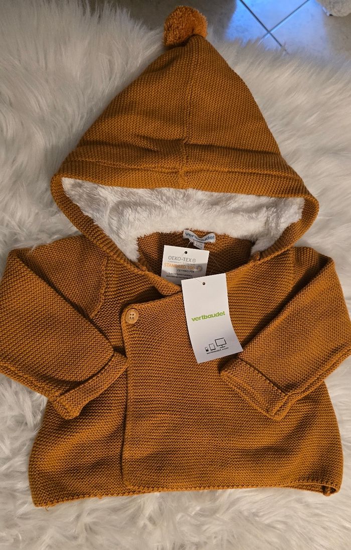 NEUF (non porté) 🏷😍🤩🤎superbe gilet chaud  tricot et sherpa  9 mois garçon 🤎🤩😍