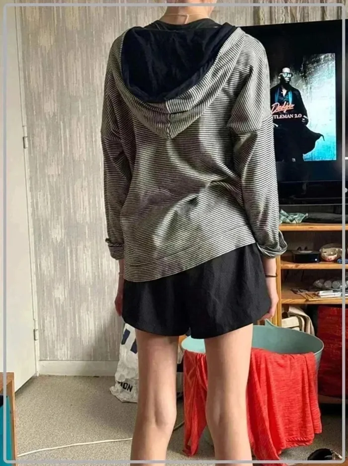 Pull  marinière  à  capuche Ralph Lauren taille  s/36 - photo numéro 2