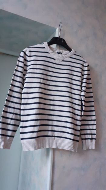 Pull garçon 8 ans