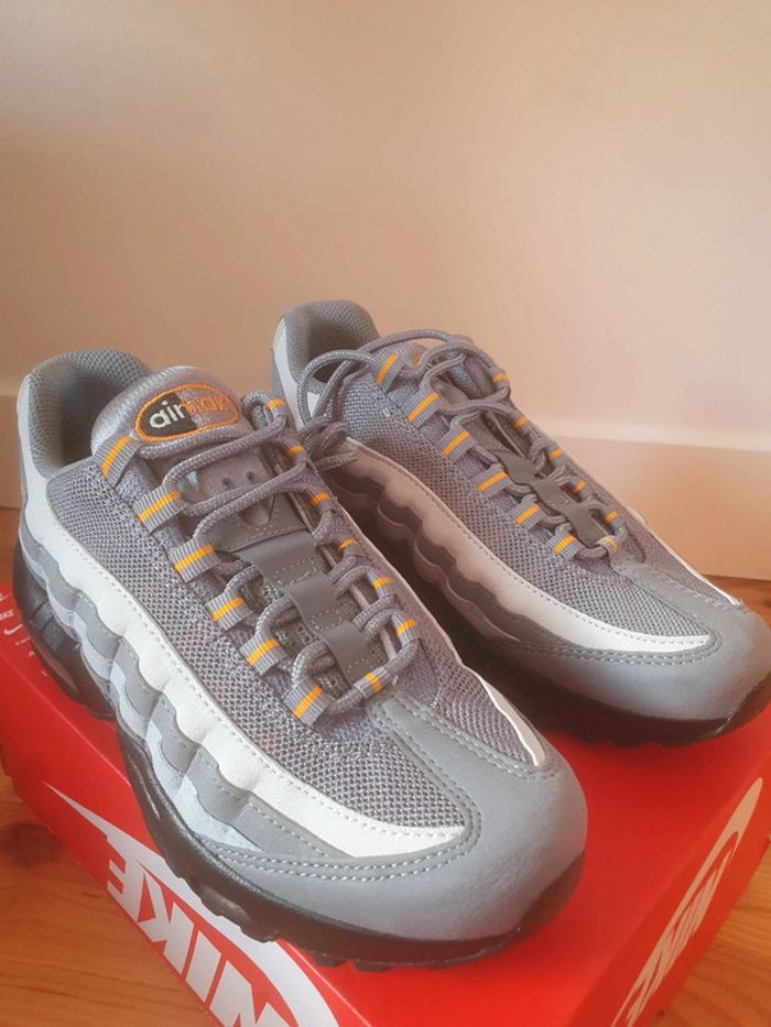 Nike Air Max (37.5) - photo numéro 2