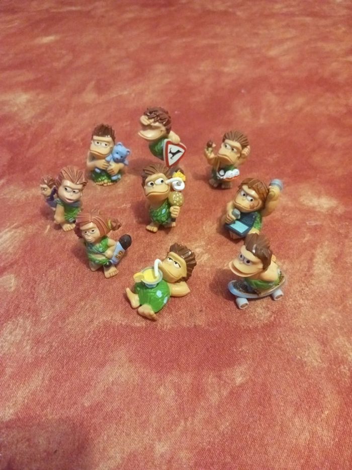 Lot de 9 figurines Cromignons, Kinder surprise