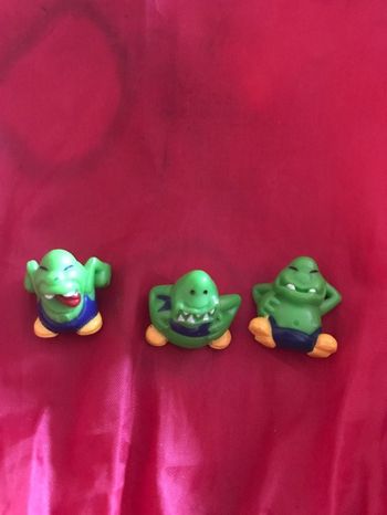 lot 3 mini figurines * prix 1e * kiki60230
