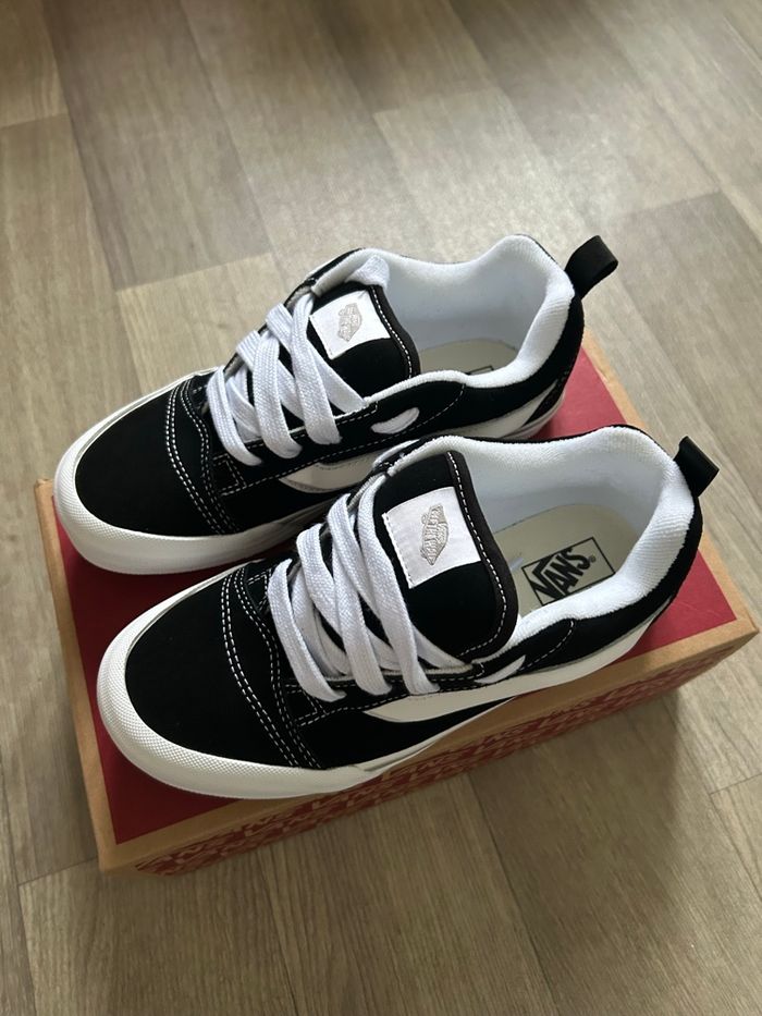Vans Knu Skool