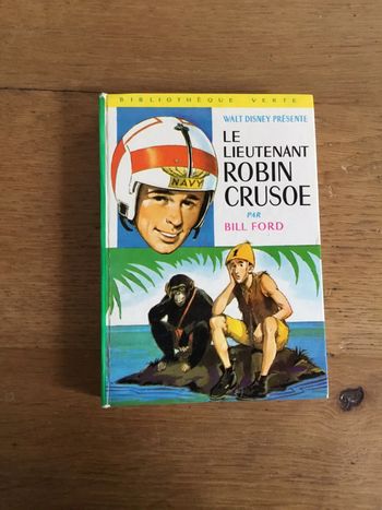 Livre « le lieutenant robin crusoe »