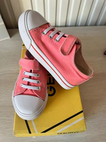 Basquettes sleep on Gémo rose fluo 27