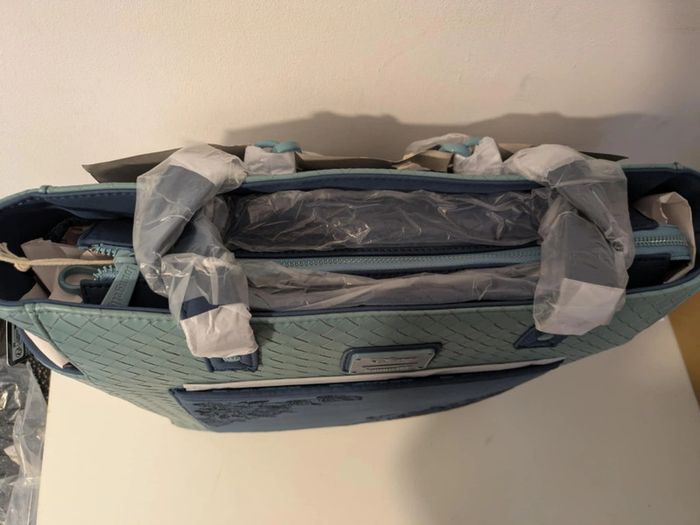 Tote bag Loungefly convertible Stitch embroidered - photo numéro 8