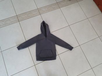 Sweat à capuche garçon Kiabi 8 ans CA3