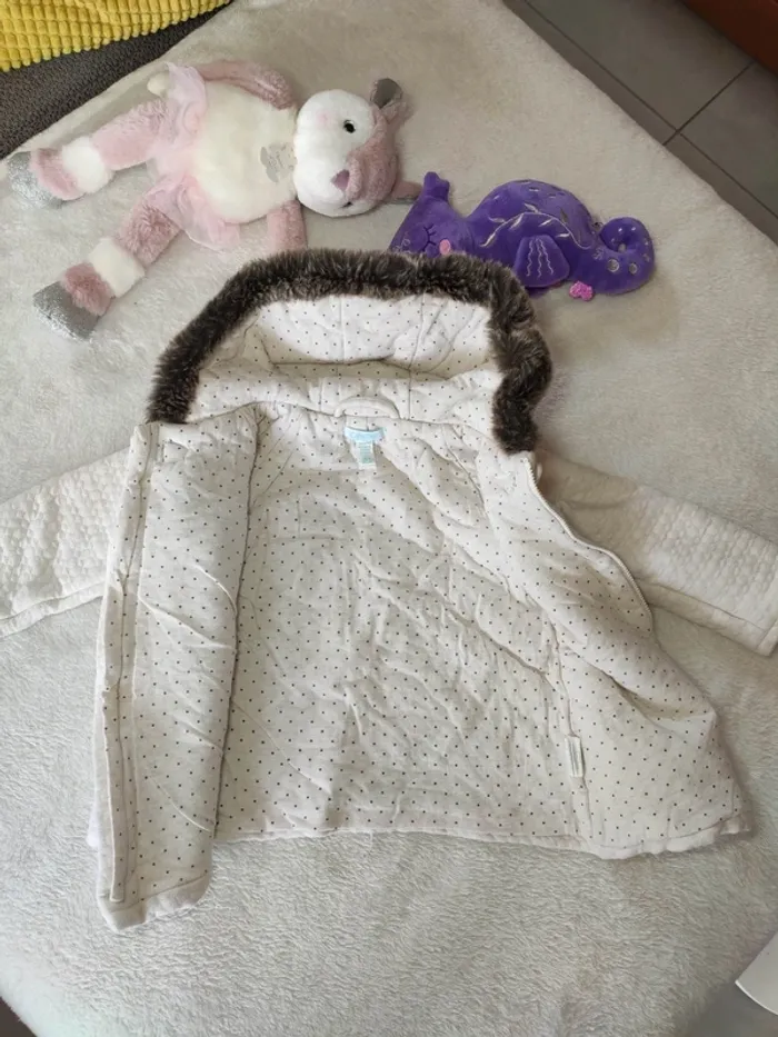 Manteau obaibi blanc 3 ans - photo numéro 3