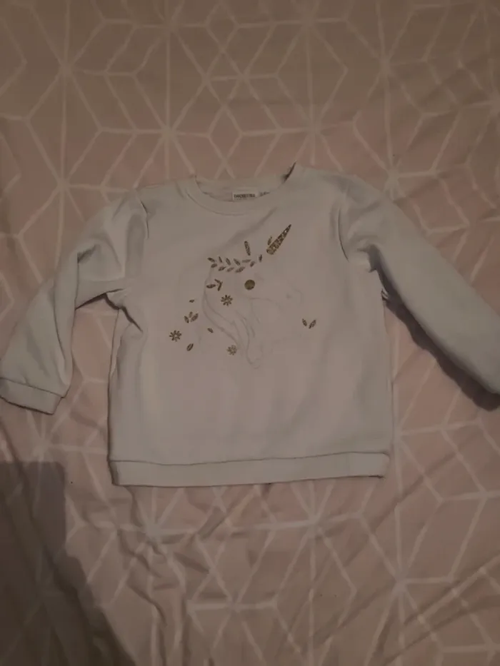 Pull licorne