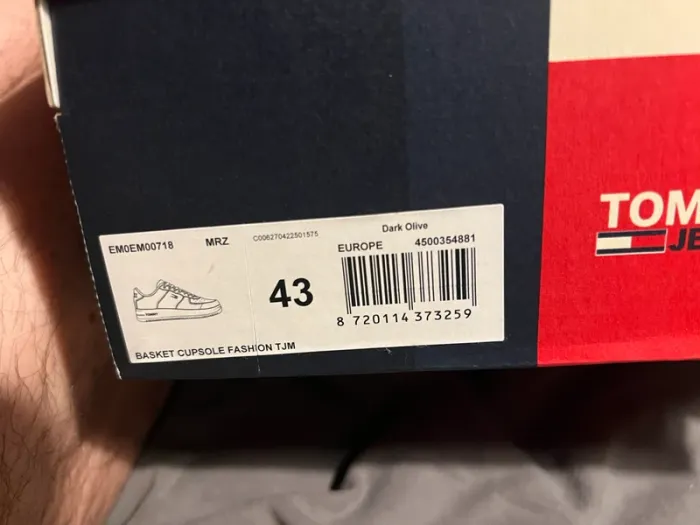 Basket Tommy Hilfiger officiel 2025 édition limité rare - photo numéro 8