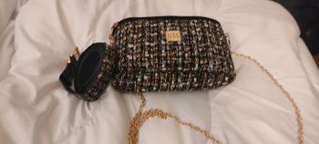 Petit sac avec ceinture et chaine