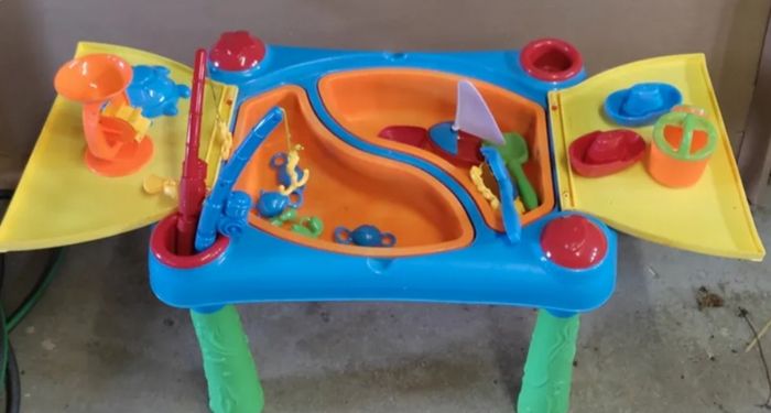 Table d'activités enfant