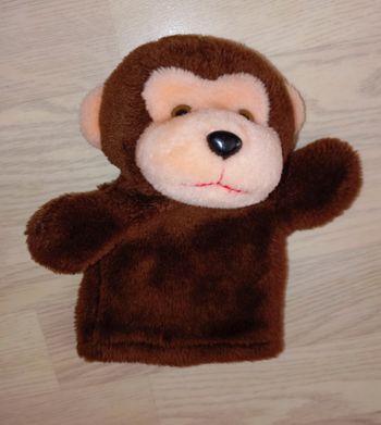 Petite marionnette singe en polaire (à enfiler dans une main)