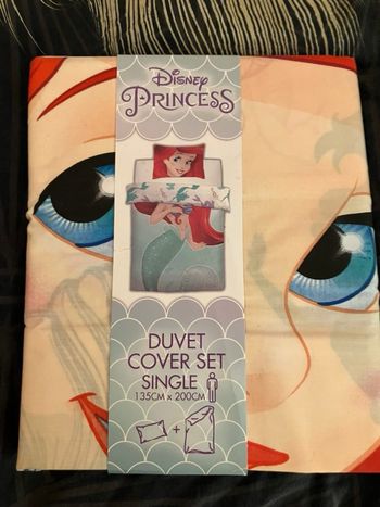Houde de couette + taie d’oreiller la petite sirène neuf 1 personne