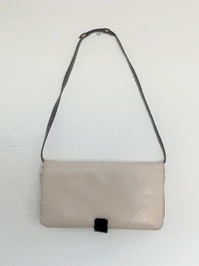 Pochette porté épaule cuir beige 80-90 / CHIC  - 29×1 - photo numéro 4