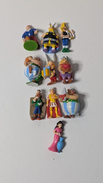 [Jouet] lot de 10 mini figurines Astérix