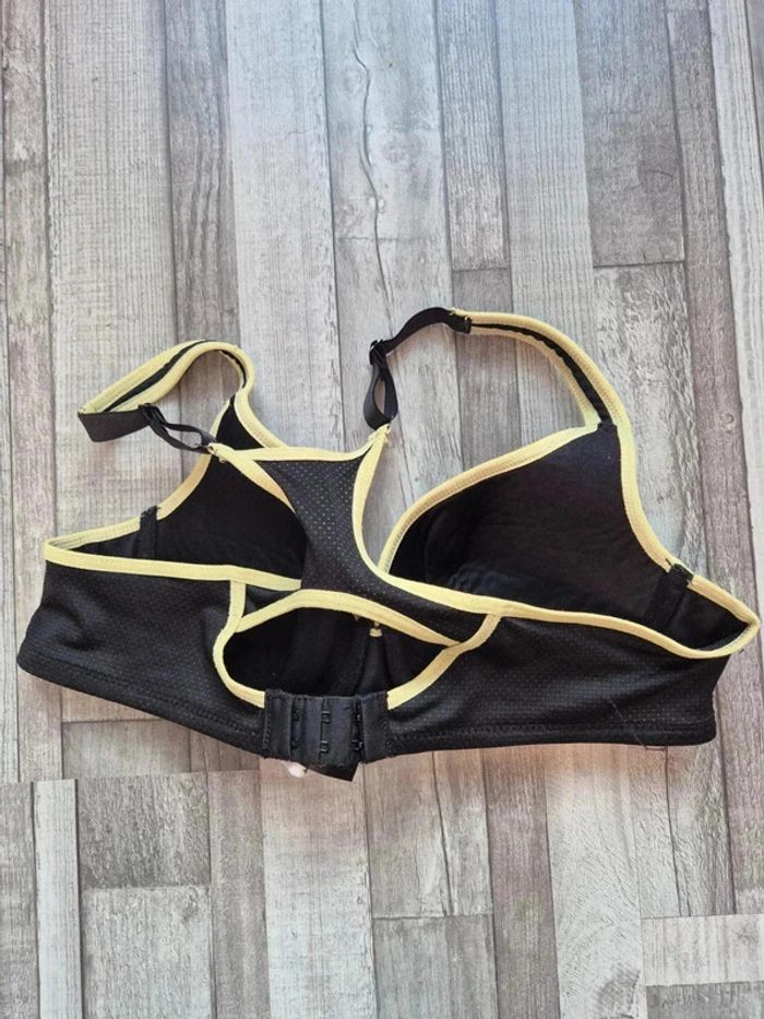 Brassière - photo numéro 2