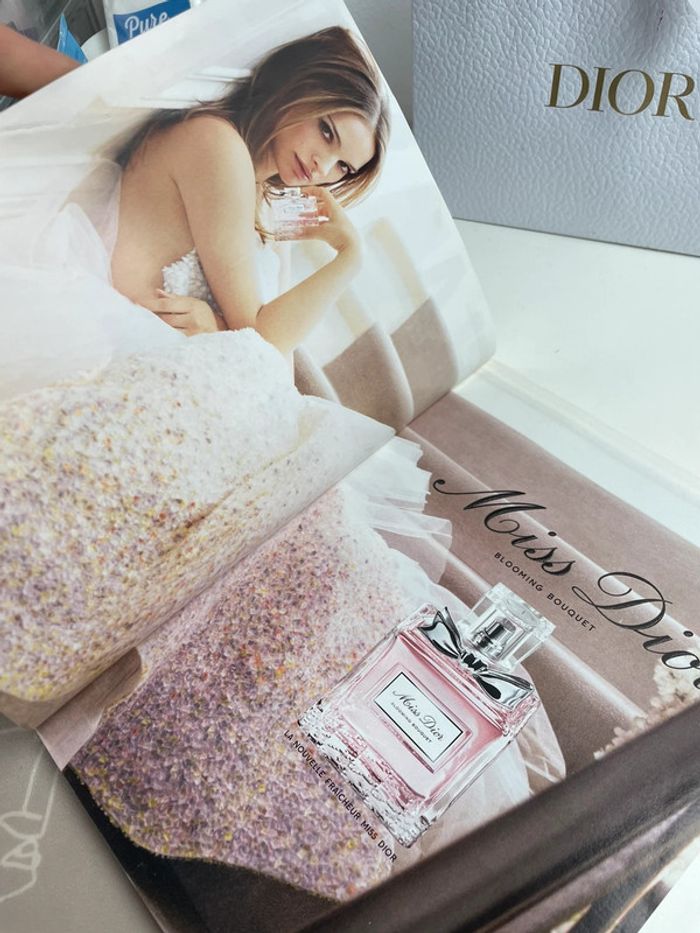 Magazine glamour - janvier 2015 - photo numéro 2