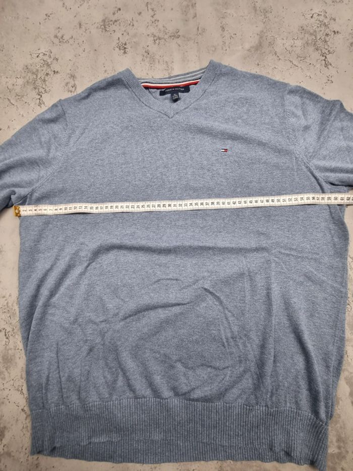 Pull col V Tommy Hilfiger bleu clair – Taille XL Homme - photo numéro 10