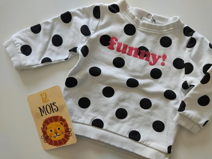 Sweat taille 12 mois