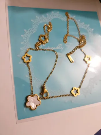 Collier doré en S.Steel