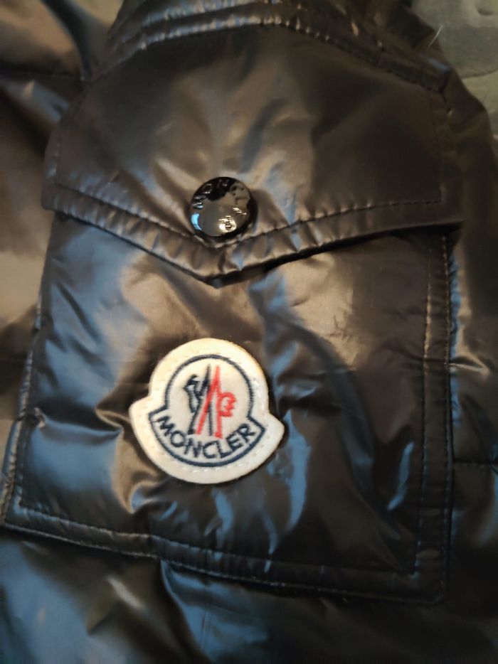 Moncler - photo numéro 2