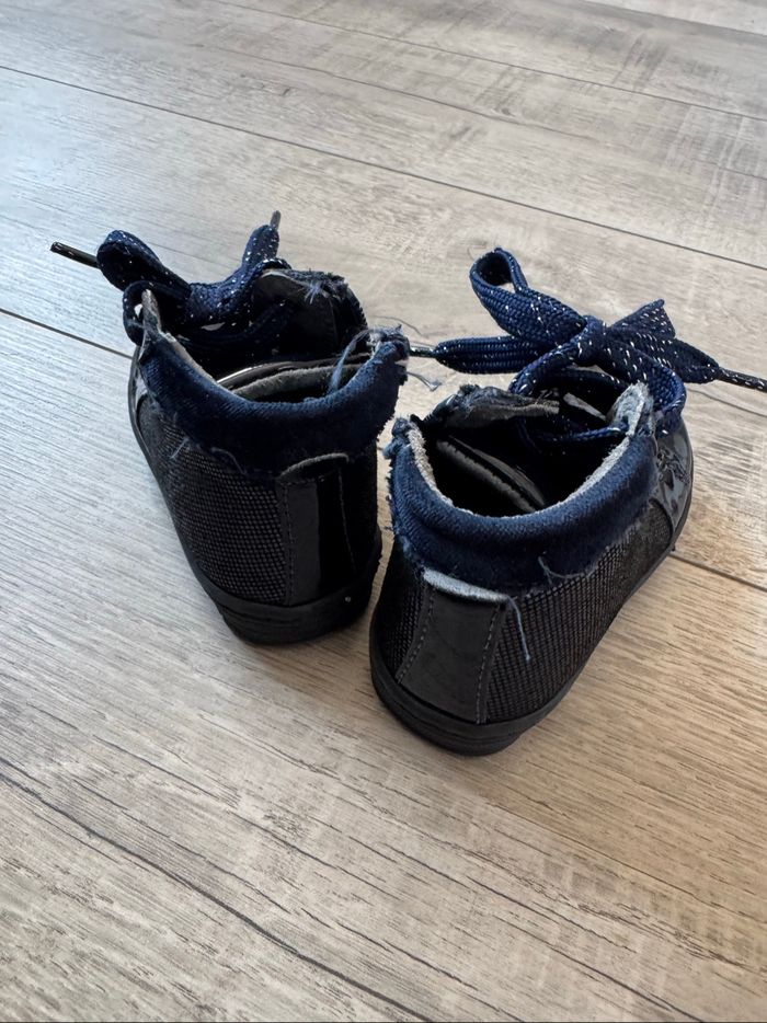 Chaussure bébé - photo numéro 2