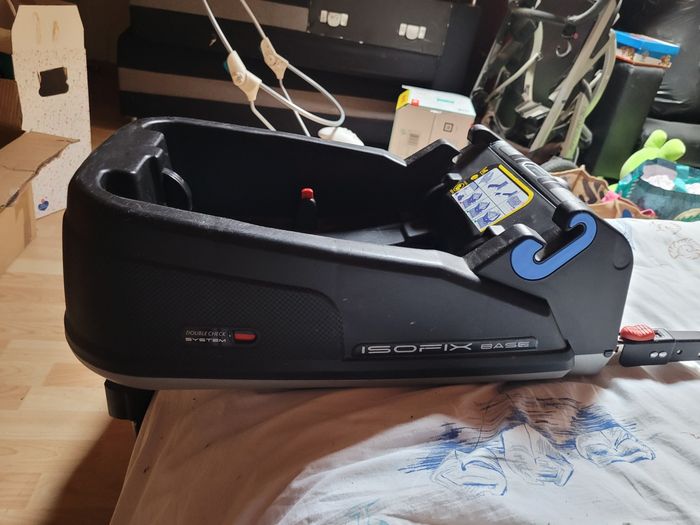 Base isofix - photo numéro 3