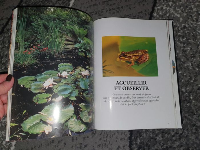 Livre "La vie cachée des jardins" - photo numéro 6