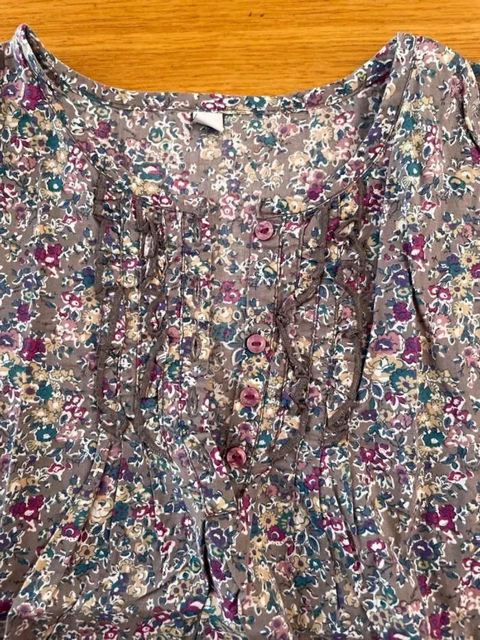 Blouse fille 8 ans - photo numéro 2